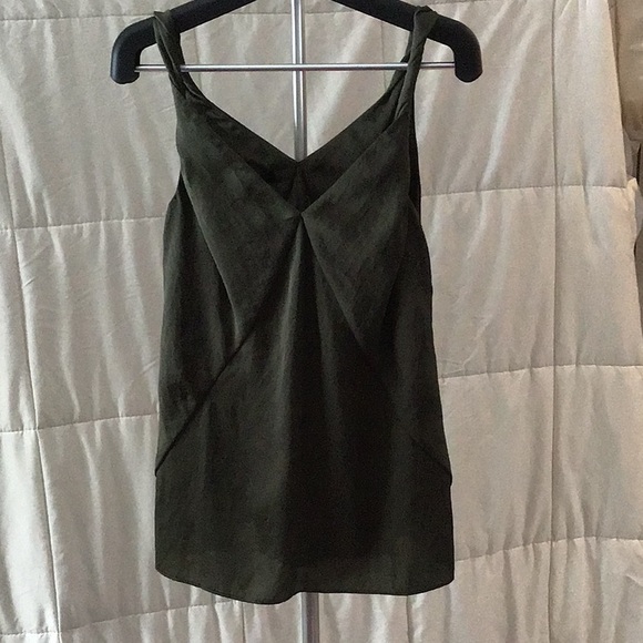 Talbots Loden color sleeveless blouse  size 2. NWT - Picture 3 of 6